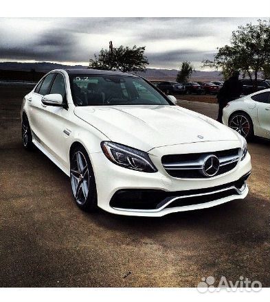 Решетка радиатора Mercedes С205 AMG С63 Решетка радиатора Mercedes С205 AMG С63