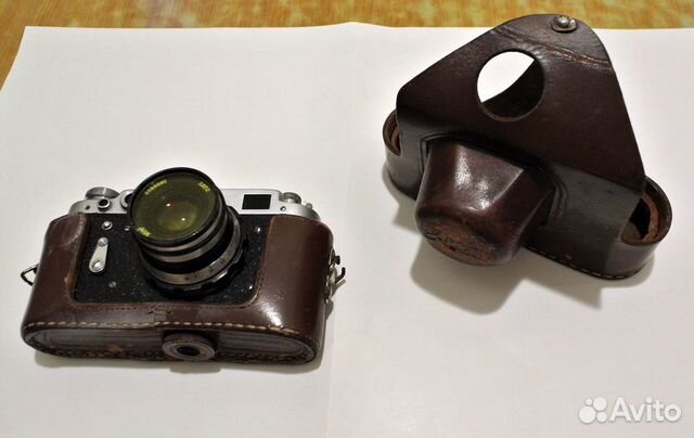 Фотоаппарат в кожаном футляре времён СССР фэд 2