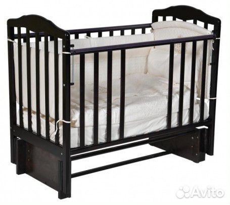 Кроватки для новорожденных с маятником с комодом