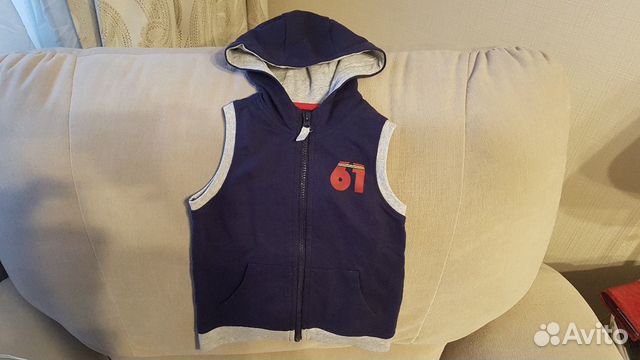 Жилетка Mothercare 4-5 лет Жилетка Mothercare 4-5 лет