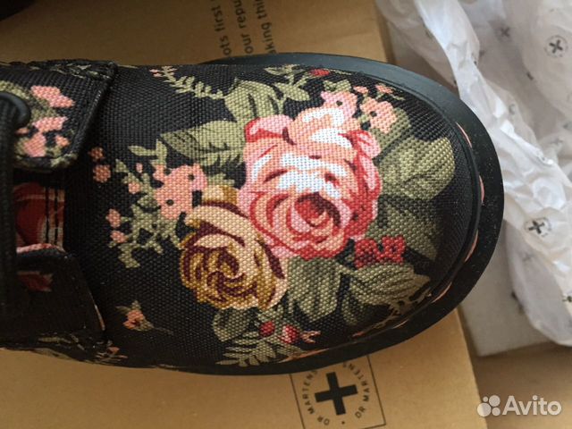 dr martens 1460 flower