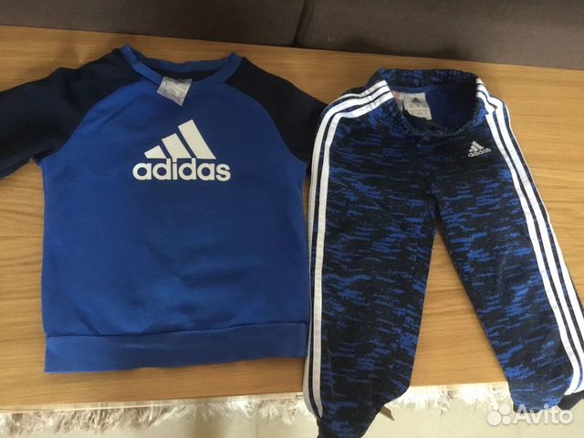 Спортивный костюм adidas