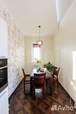2-к квартира, 60 м², 3/5 эт.