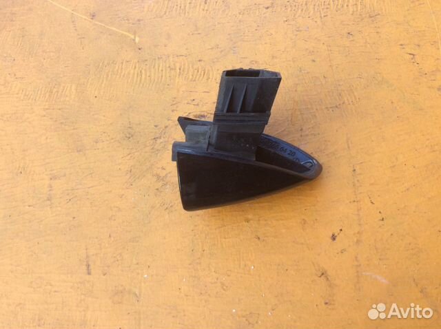 Уголок ручки двери Mercedes w204 W207 w212 C E