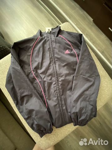 Продам спортивный костюм Продам спортивный костюм