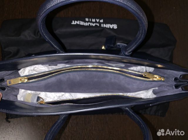 Сумка Yves Saint Laurent sac de jour