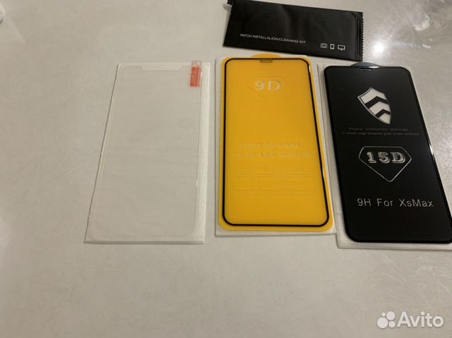 Защитные стекла на iPhone XS Max