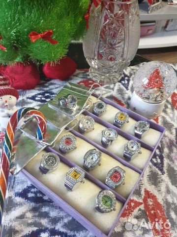 Часы перстень