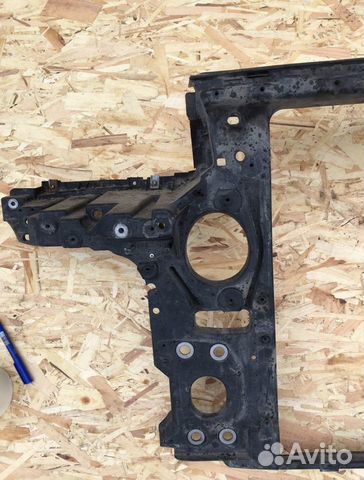 Панель радиатора (телевизор) Touareg 02-10 Панель радиатора (телевизор) Touareg 02-10