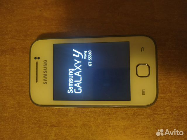 Телефон SAMSUNG Телефон SAMSUNG