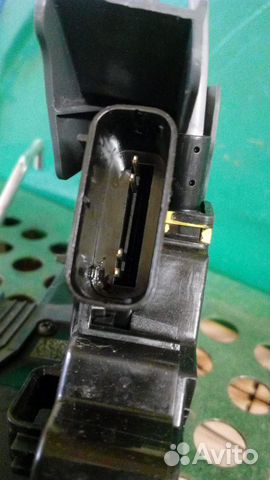 Замок двери правой Ручка Solaris Солярис 2