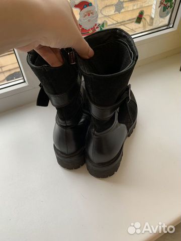 Женские ботинки