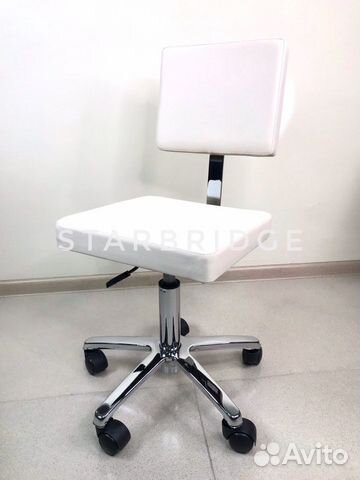 Стул мастера маникюра Стул мастера маникюра