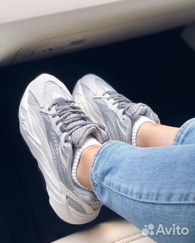 Adidas Yeezy Boost 700 Adidas Yeezy Boost 700