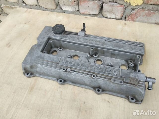 Клапанная крышка Kia Sportage 1