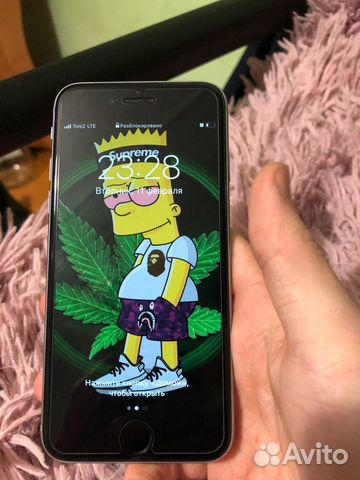 Телефон iPhone