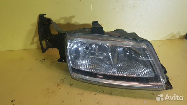 Фара передняя правая Saab 9-5