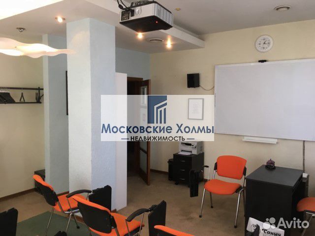 Продам торговое помещение 720.0 м² город Москва ме