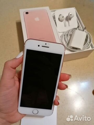 Телефон iPhone