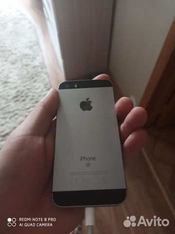 Телефон iPhone SE 64gb Телефон iPhone SE 64gb