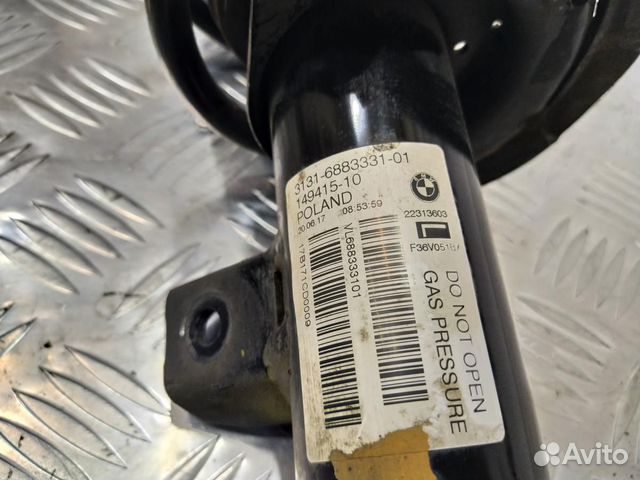 Амортизатор передний в сборе левый BMW 3-я Серия F