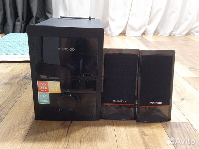 Акустическая система для компьютера Microlab M-700 Акустическая система для компьютера Microlab M-700