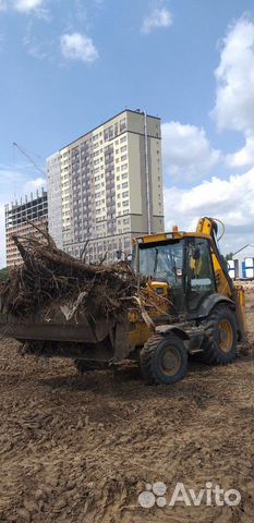 Экскаватор-погрузчик JCB 3в1