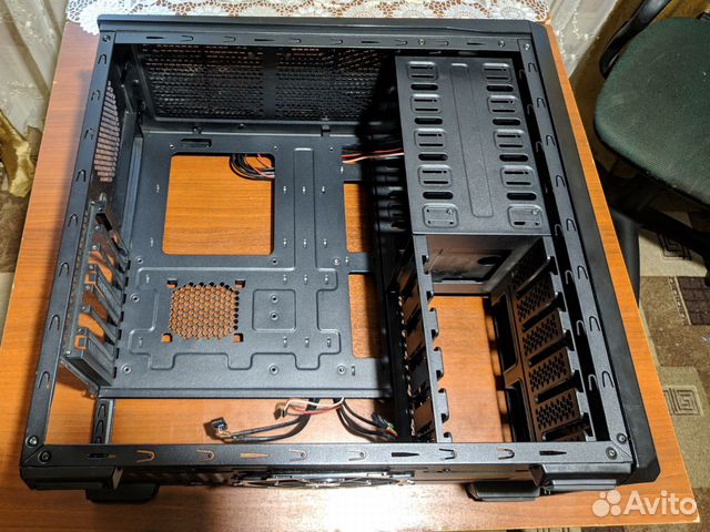 Продаю корпус Zalman Z9 Plus