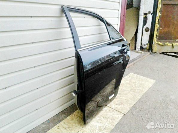Дверь задняя левая Toyota Camry 40