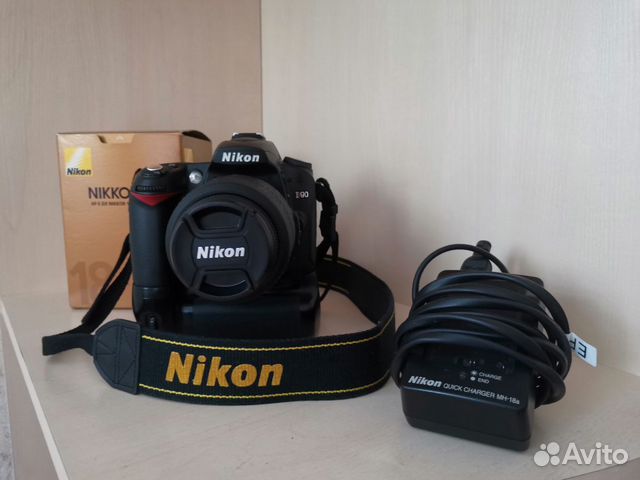 Зеркальный Фотоаппарат nicon D90 Зеркальный Фотоаппарат nicon D90