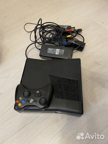 Xbox 360 Игровая приставка Xbox 360 Игровая приставка