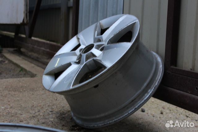 Диски Skoda Yeti 5L0601025M R16