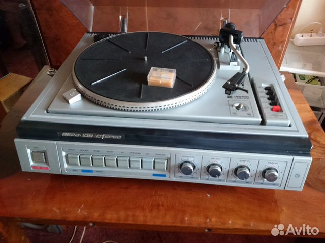 Проигрыватель виниловых дисков вега-109 стерео Проигрыватель виниловых дисков вега-109 стерео