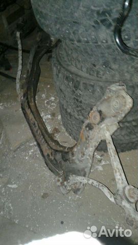 Подрамник ауди 100