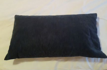 Подушки IKEA синие диванные большие