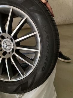 Диски AMG 20R радиус оригинальные с шинами Pirelli