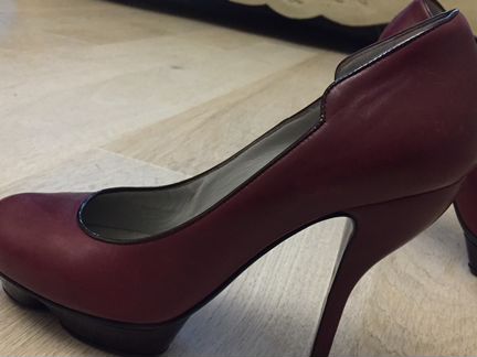 Туфли женские. nina ricci. 39 чётко