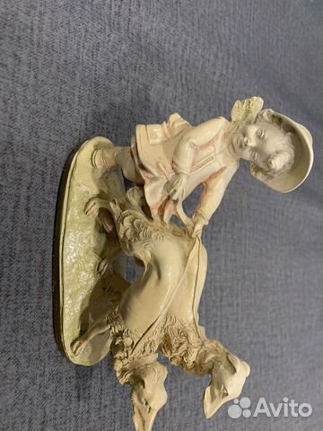 Статуэтка Дама с собачками