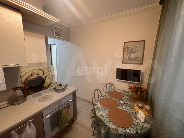 2-к. квартира, 47 м², 1/9 эт.