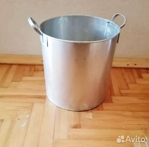 Бак на 21 литр, новый, с ручками