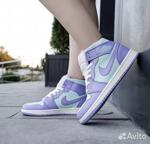 Air Jordan 1 Mid Glacier Blue