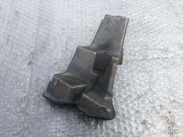 Кронштейн передней балки BMW 7 F01 F02 08-12 N63