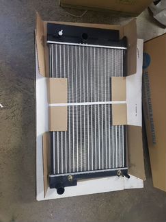 Радиатор охлаждения Corolla Auris Avensis