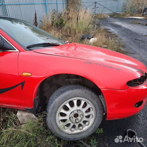 Переднее правое крыло Mazda Xedos 6