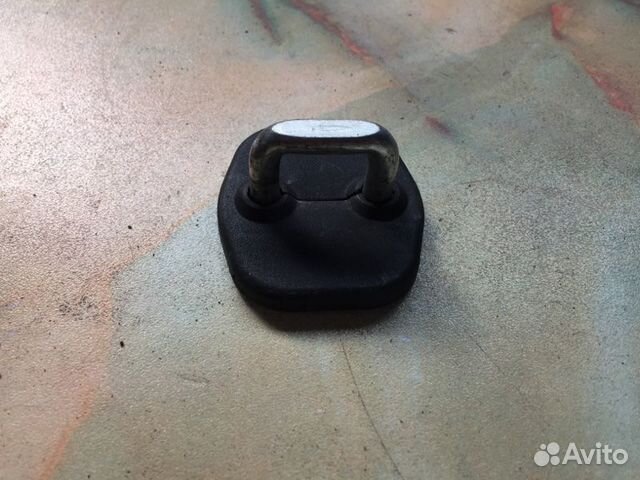 Ответная часть замка двери задняя левая Infiniti