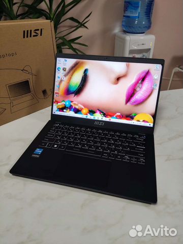 Новый MSI Core i3 1215 8Gb 256Gb 14