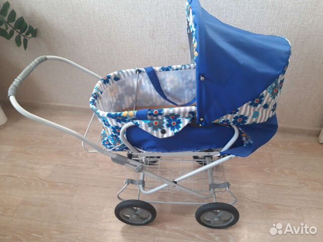 Коляска для кукол
