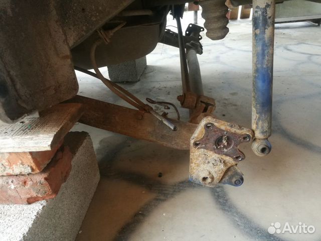 Балка подвески кия рио1 2001г