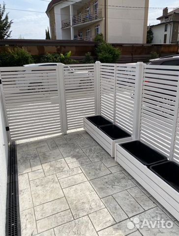 Кашпо (для уличных растений)