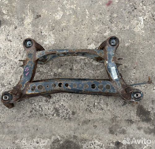 Подрамник задний Mercedes W210